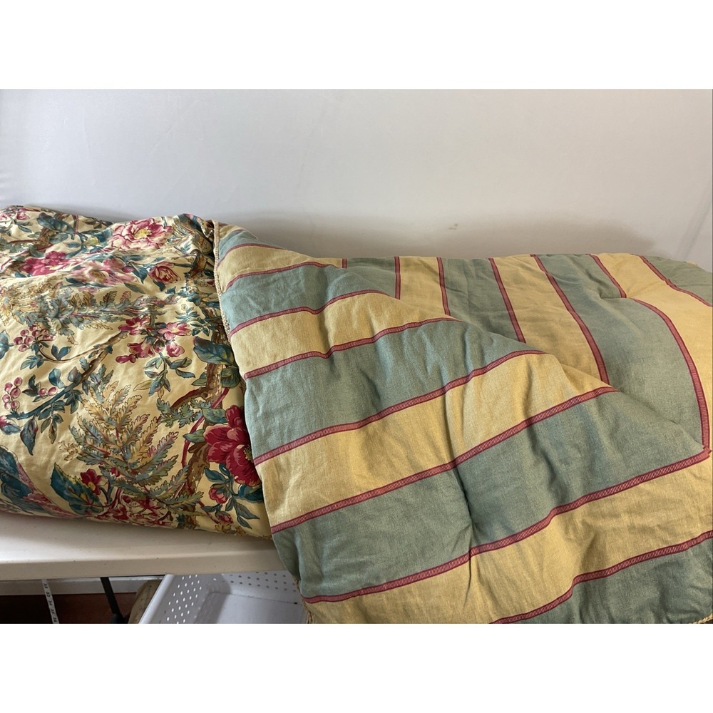 Ralph Lauren Tangier King Comforter and Bedskirt Excellent condition - Picture 5 of 10